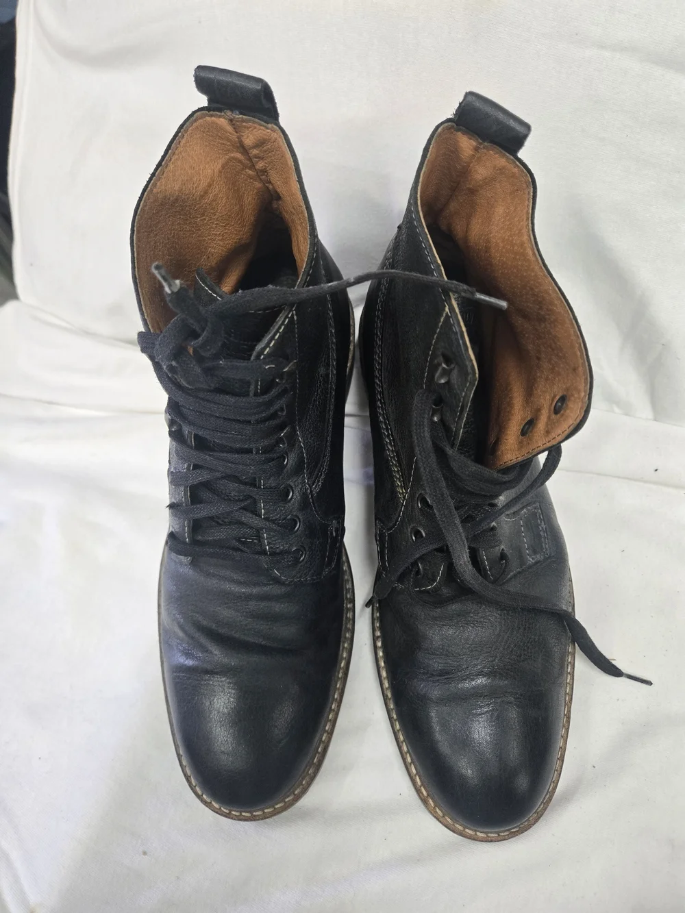Wolverine Black Leather Chukka Lace-Up Boots